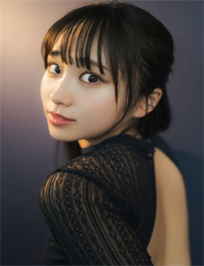 佐伯奈