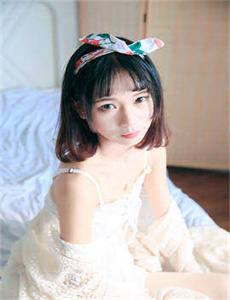 赤身露体的妻子